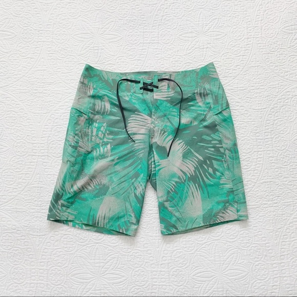 NWOT Lululemon Men's Current State‎ Board Short (9" Inseam) - Picture 1 of 5